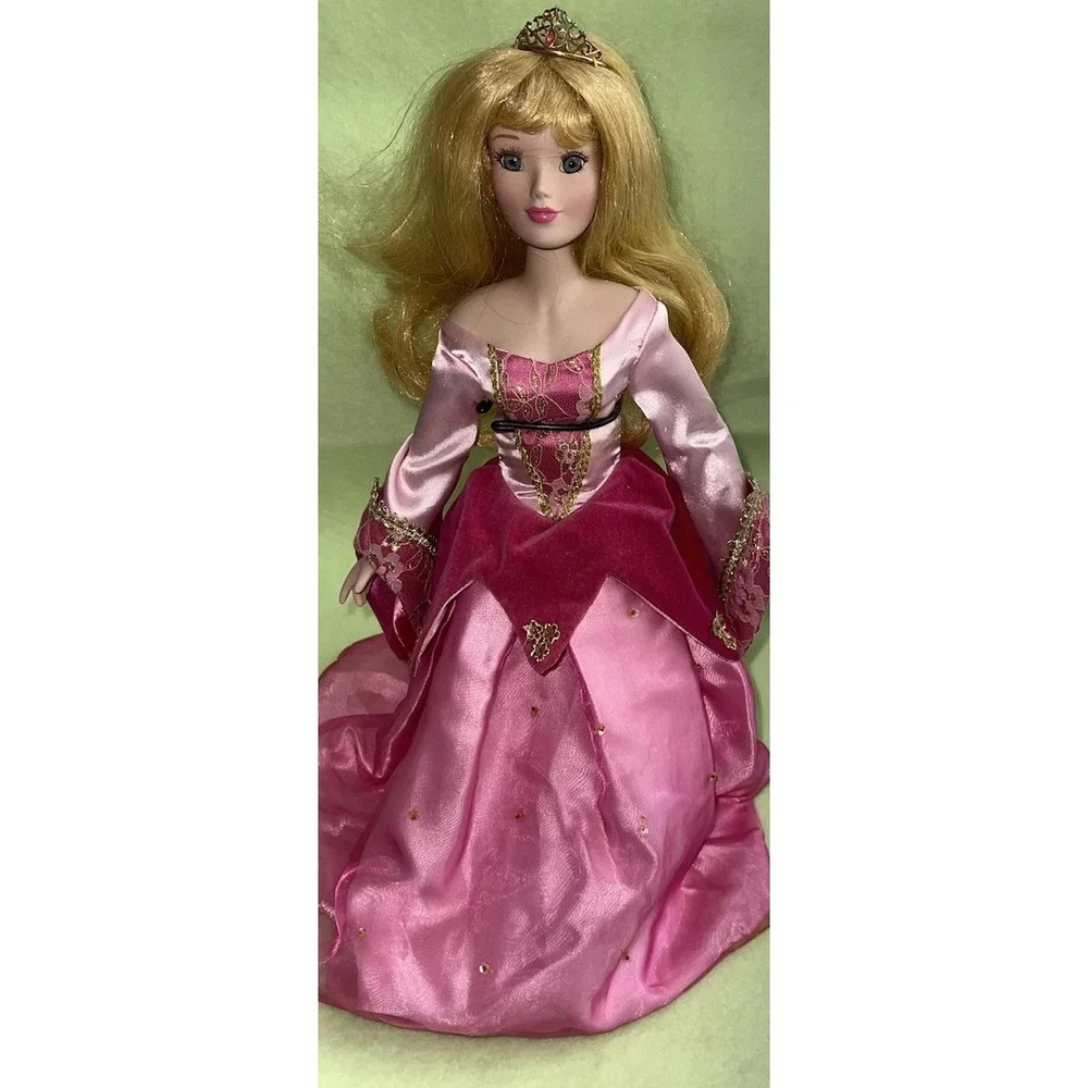 Disney Princess Aurora 16 Inch Porcelain Doll (8/b58)